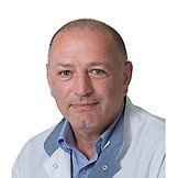 Врач Биченов Роланд Георгиевич