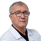 Врач Гончаров Юрий Иванович